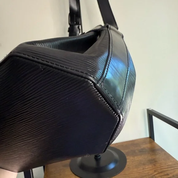 Louis Vuitton Epi Sac De Paule PM Leather Shoulder Bag - Picture 7 of 14